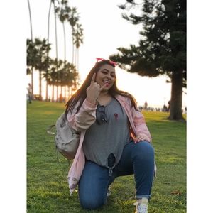 Meet your Posher, Angelica